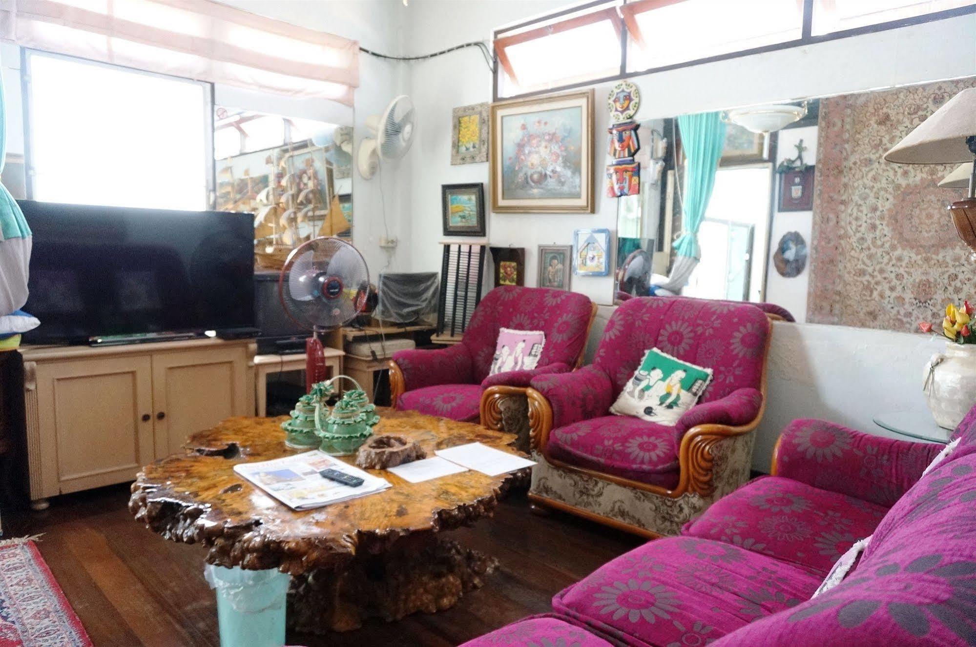 King'S Home Hua Hin Homestay Extérieur photo